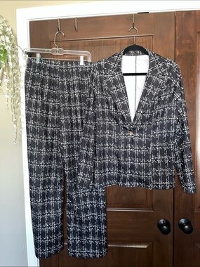 Black and White Windowpane Tailored Women's Pantsuit - Classic Two-Piece Set